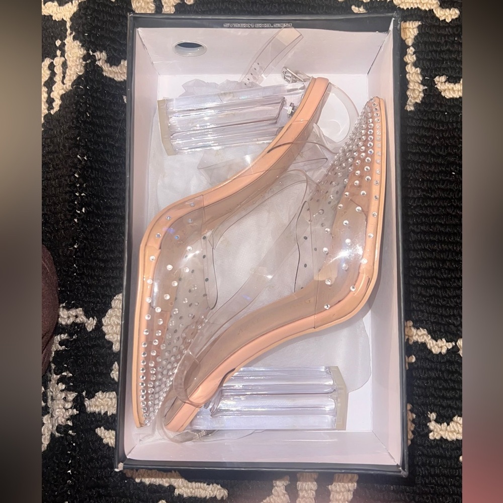Azalea wang heels